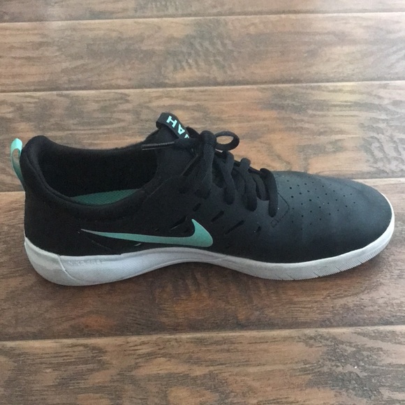 nyjah huston nike shoes